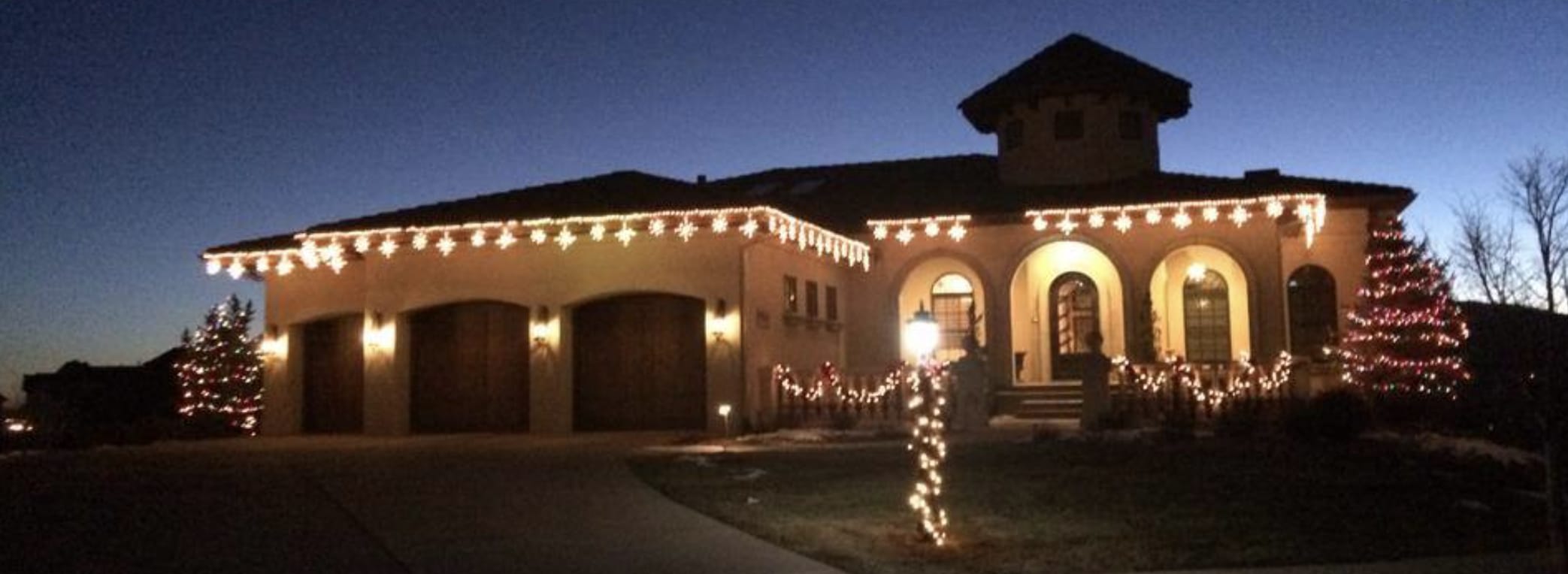 this image shows garlands in Loomis, CA